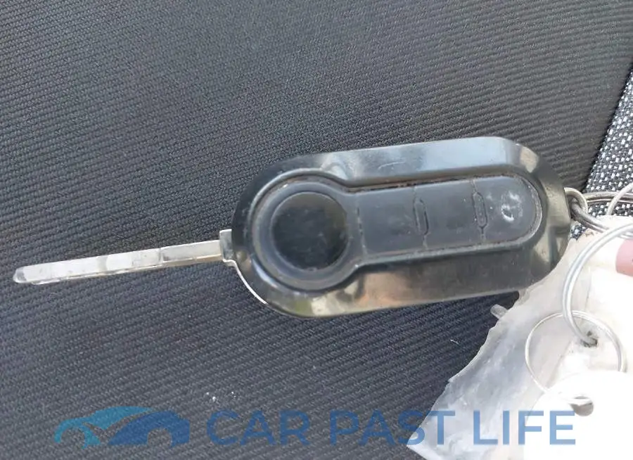 3C6TRVAGXGE101048# 11