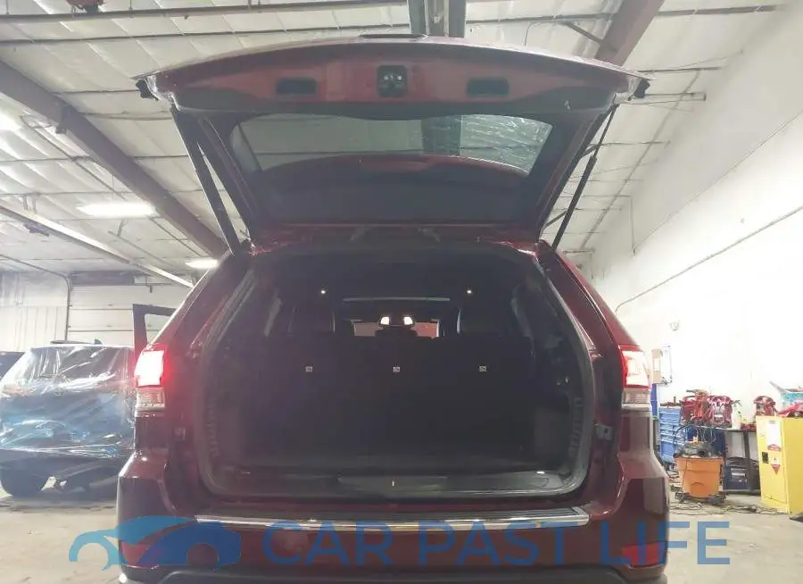 1C4RJFBG7NC109708# 17