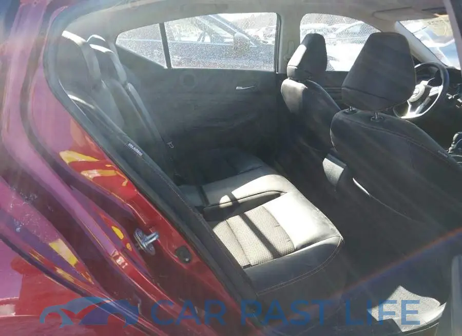 1N4BL4CW6KC181829# 8