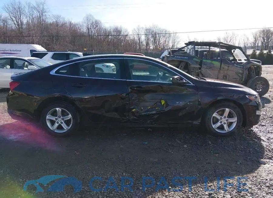 1G1ZB5ST5LF157524# 13