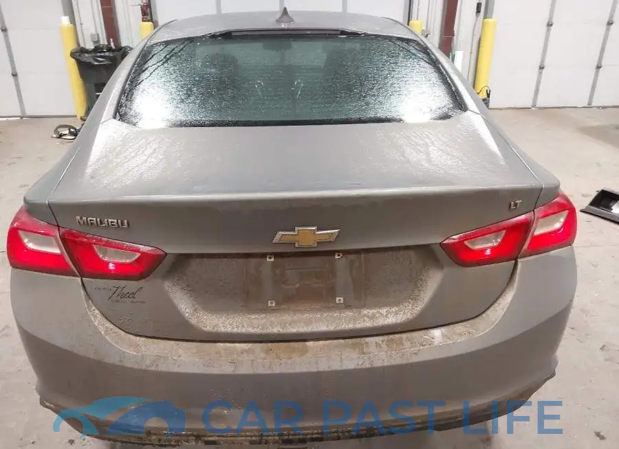1G1ZD5ST6JF131716# 16