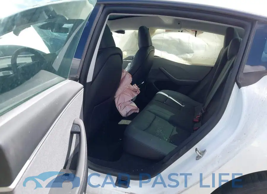 5YJ3E1EAXRF732186# 8