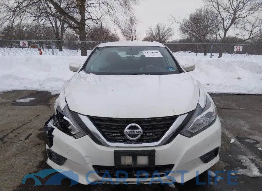 1N4AL3AP4JC216707# 12