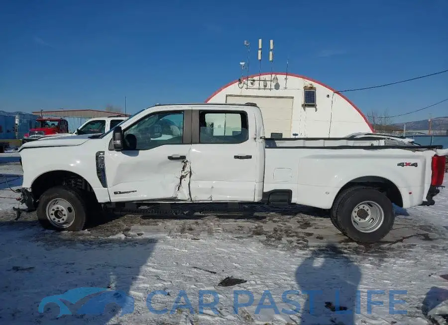 1FT8W3DT5REF65884# 14