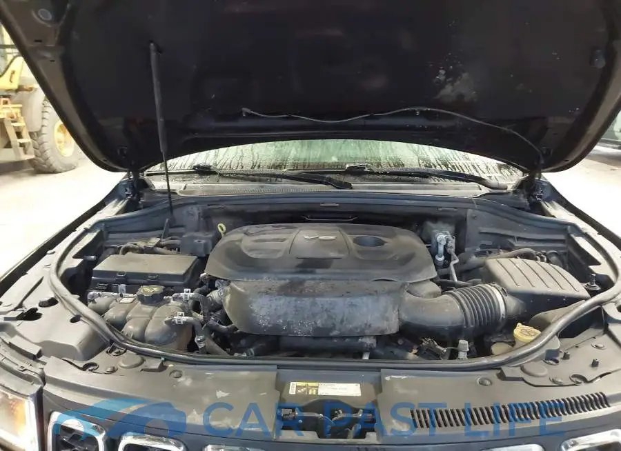 1C4RJFBG9JC308477# 10