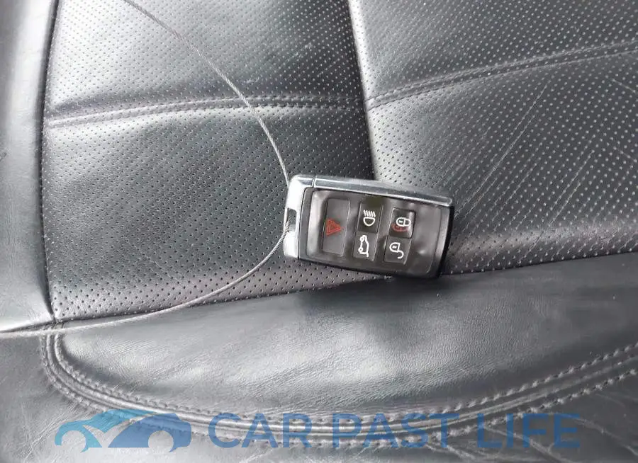 SALWR2RE9JA184028# 11