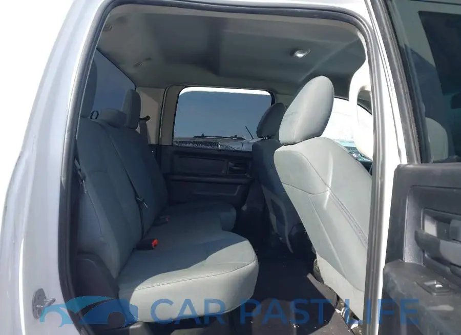 3C6UR5CJ8JG102580# 8