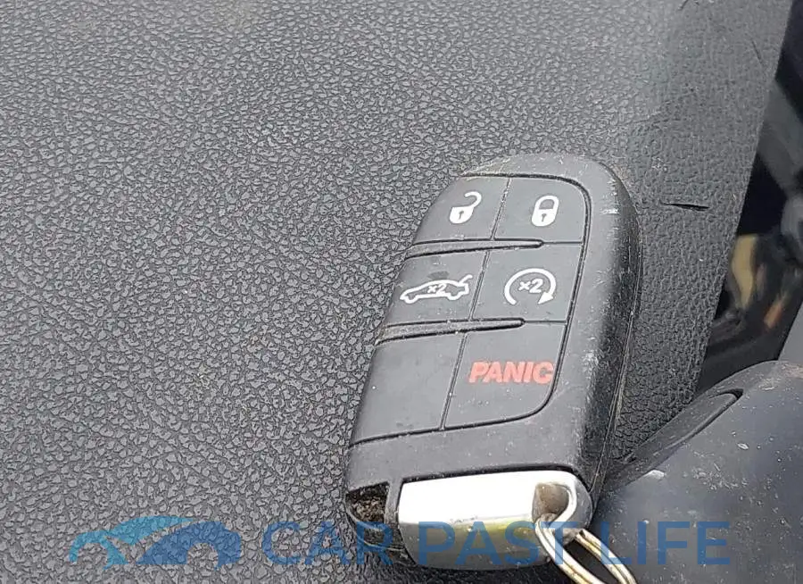 2C3CDXCT4PH575941# 11