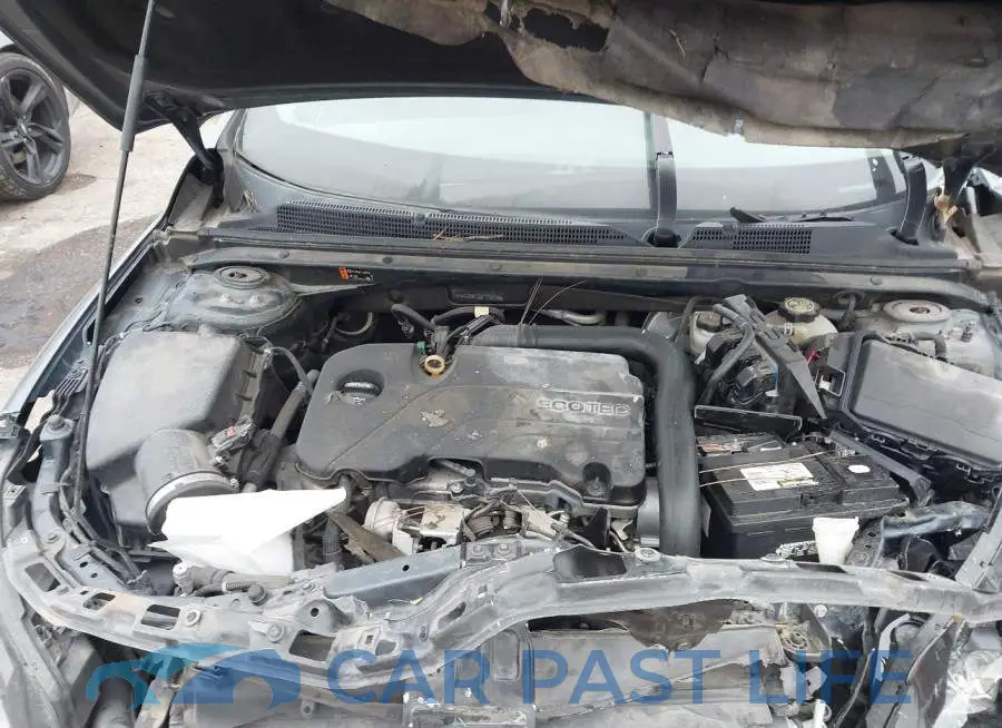 1G1ZD5ST2KF110198# 10