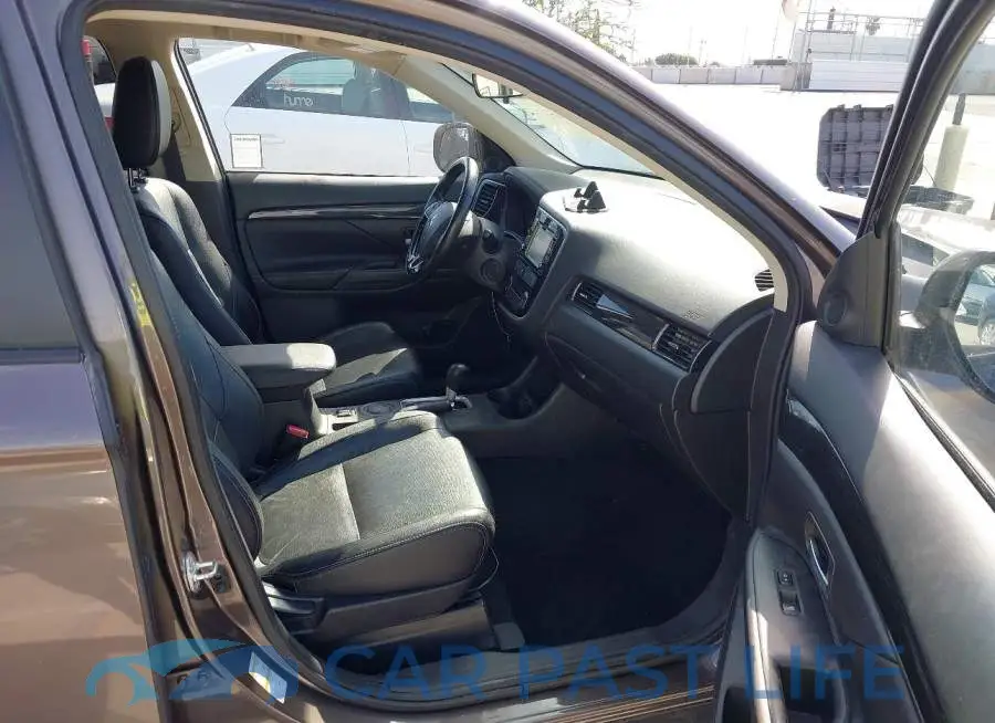 JA4AD3A33GZ022755# 5