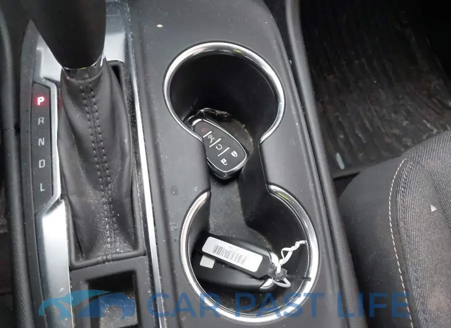 2GNAXKEV5L6151208# 11
