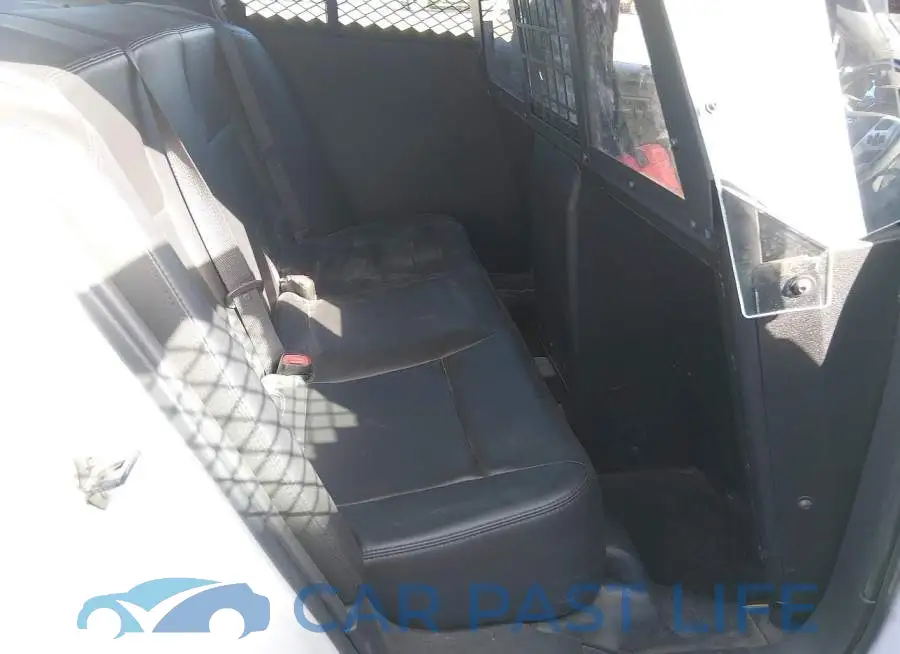 1FAHP2L88JG141571# 8