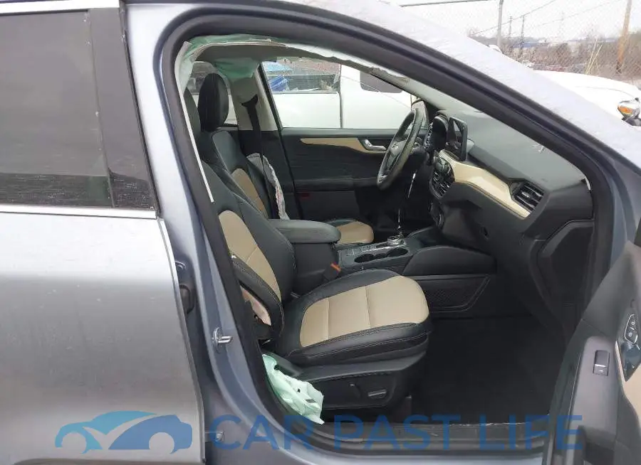 1FMCU9J94NUA14417# 5