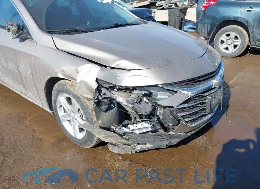 1G1ZD5ST2RF239066# 6