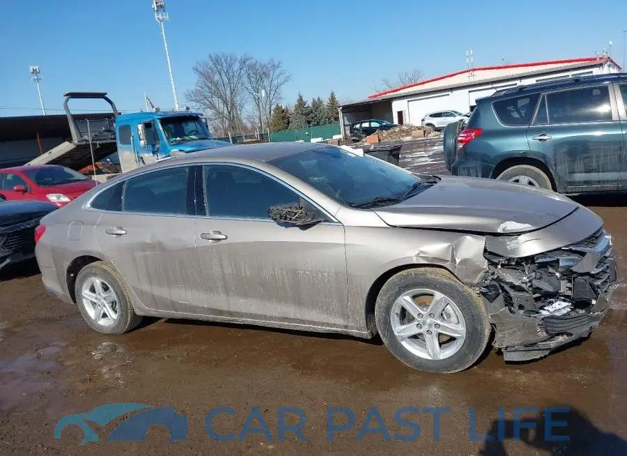 1G1ZD5ST2RF239066# 13