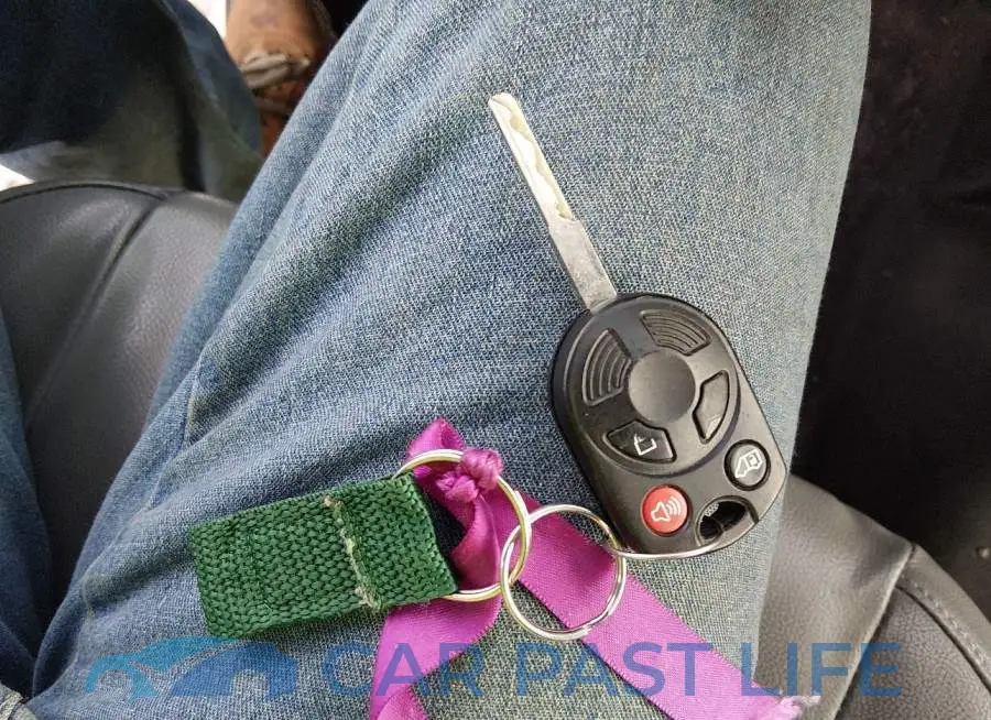 1FTYR2CM9KKA91053# 11