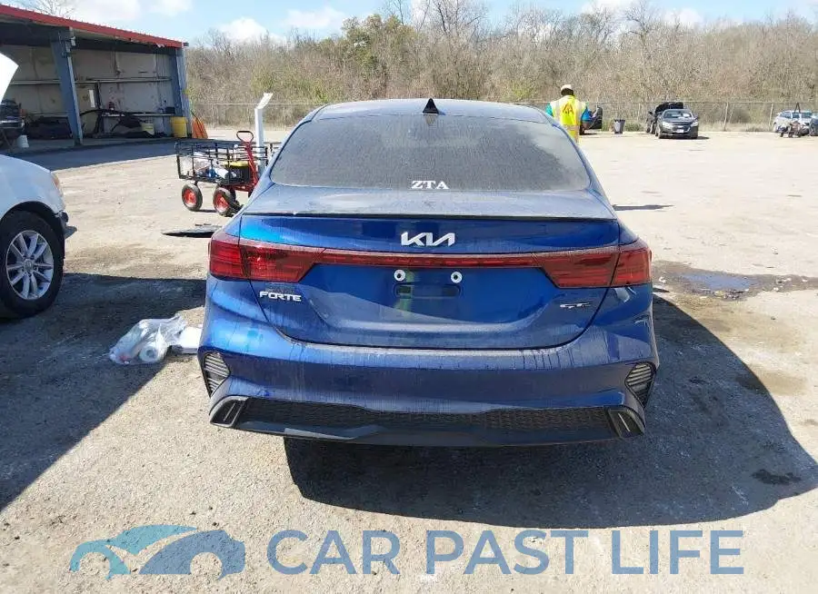 3KPF54AD7RE827194# 17
