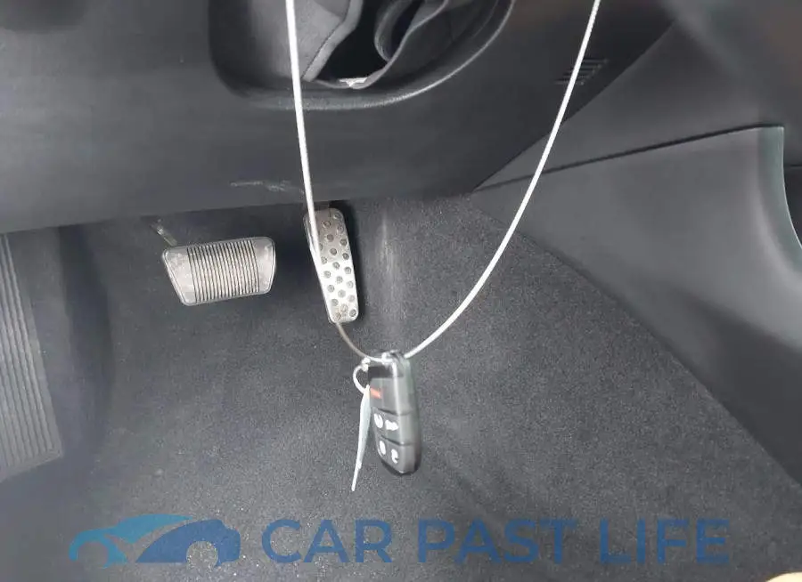 2C3CDXGJ3NH222290# 11