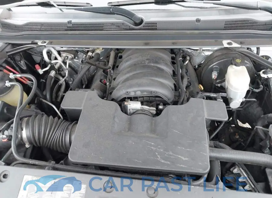 1GNSKBKC5JR330095# 10