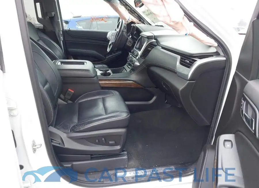 1GNSKBKC5JR330095# 5