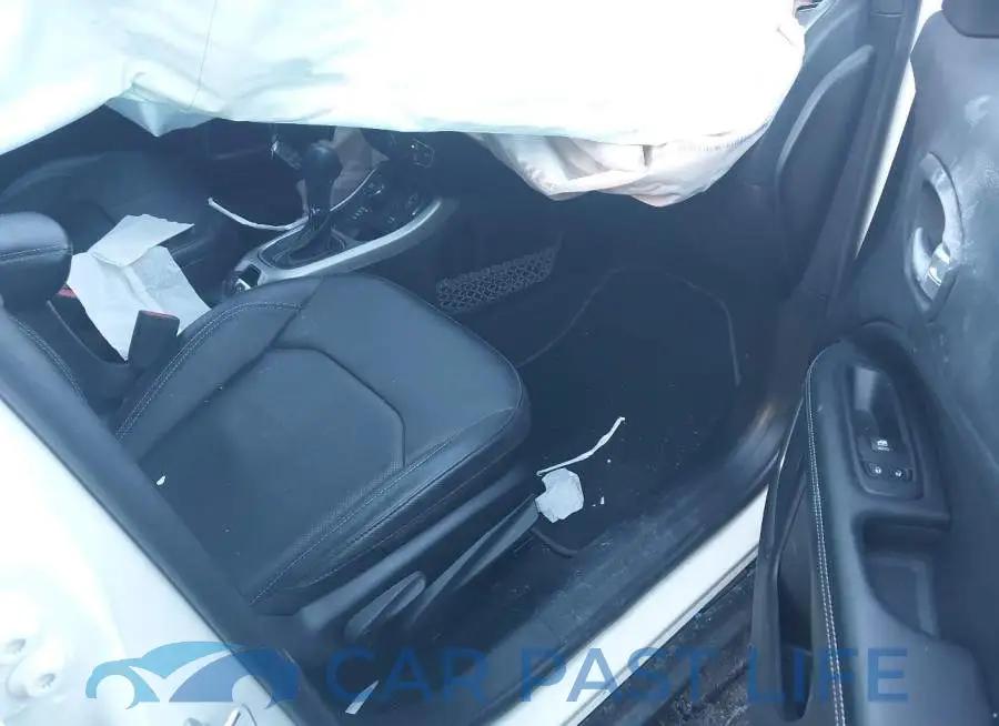 3C4NJDEB5MT537590# 5