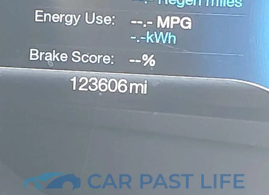 3FA6P0SU3HR329976# 16