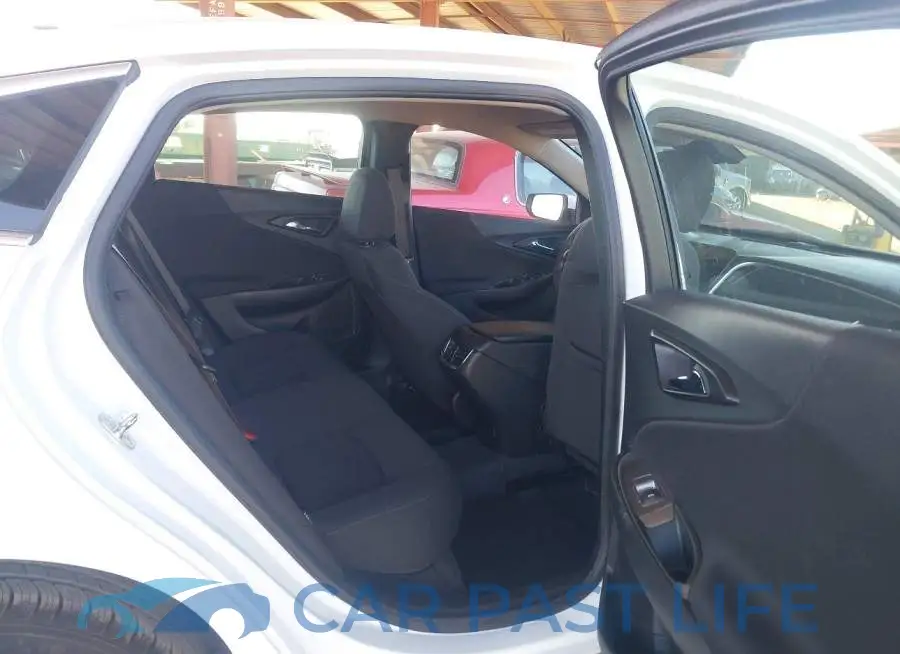 1G1ZD5ST6RF181673# 8