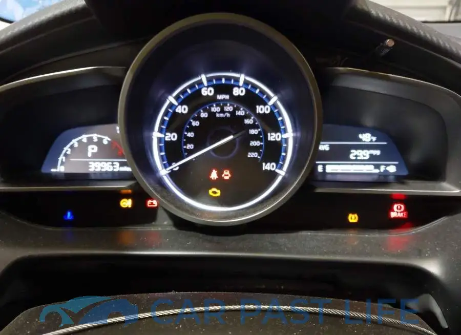 3MYDLBYV8KY501989# 7