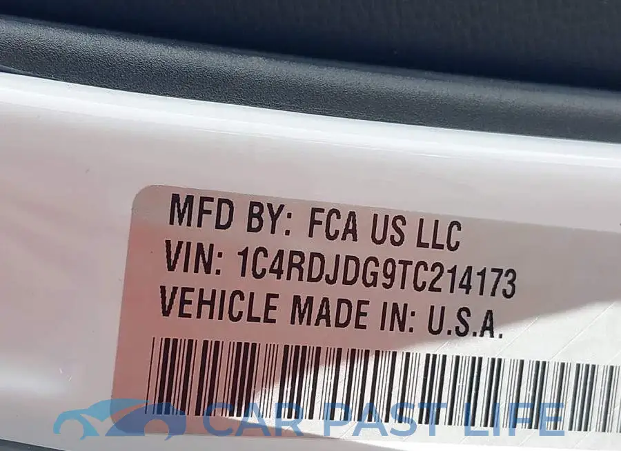 1C4RDJDG9TC214173# 9