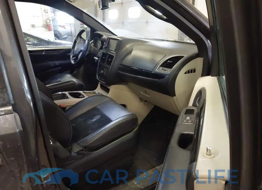 2C4RDGCG1JR225306# 5
