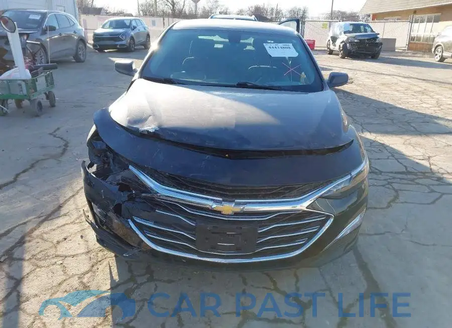 1G1ZB5ST1NF192354# 12
