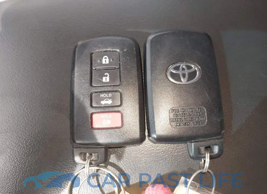 4T1BK1EB0JU273349# 11