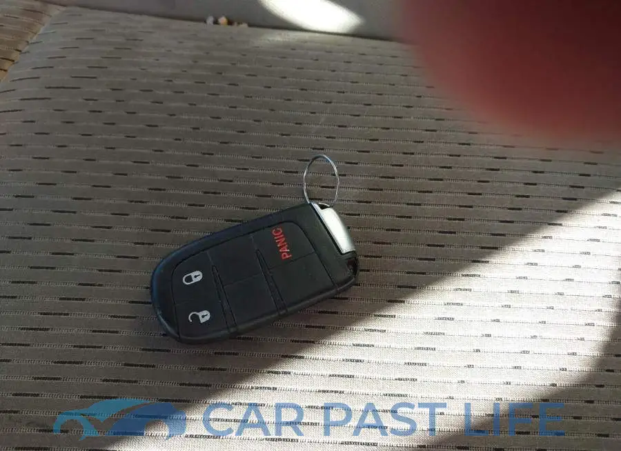 3C4PDDAG0GT163671# 11