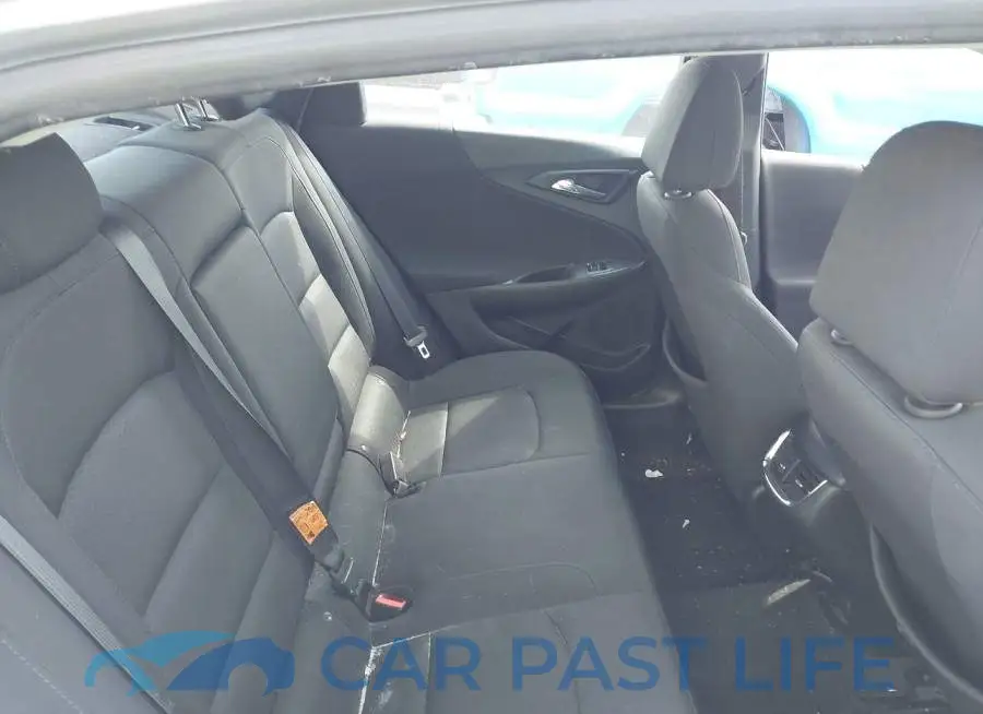 1G1ZD5ST0JF151606# 8