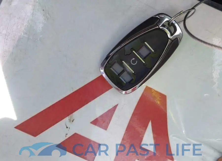 1G1ZD5ST0JF151606# 11