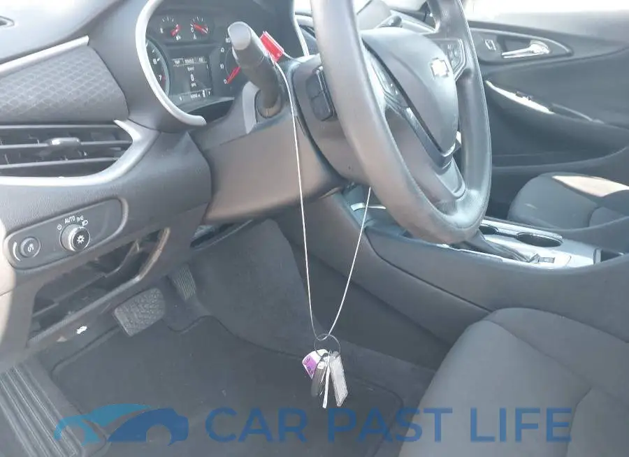 1G1ZD5ST8PF226352# 11