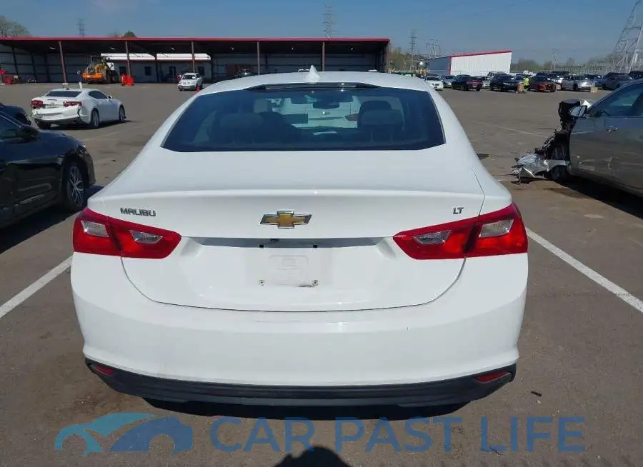 1G1ZD5ST8PF226352# 16