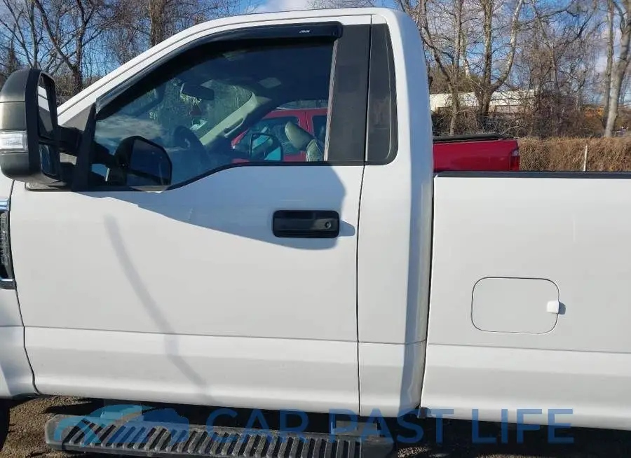 1FTRF3B68KEE17008# 14