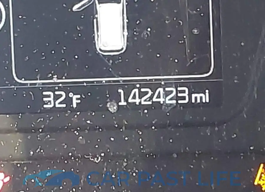 5XYPG4A38JG426900# 15