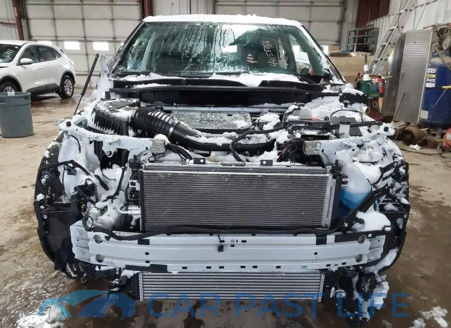 3GNKBCR42SS270845# 11
