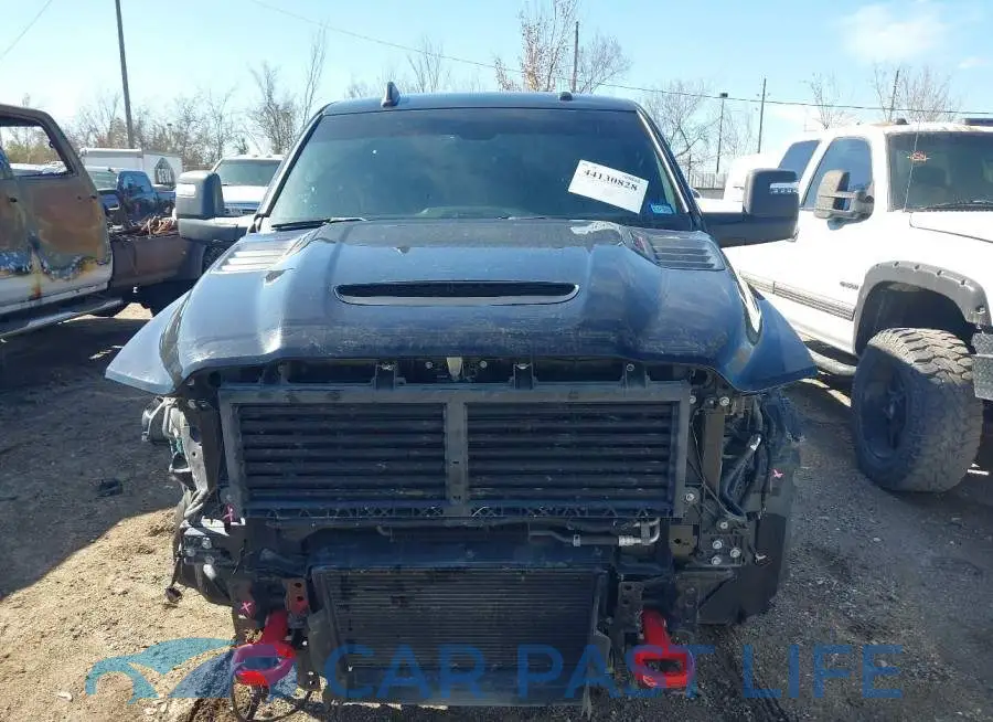 3C6UR5FL8RG306207# 12