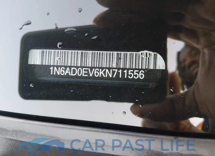 1N6AD0EV6KN711556# 9