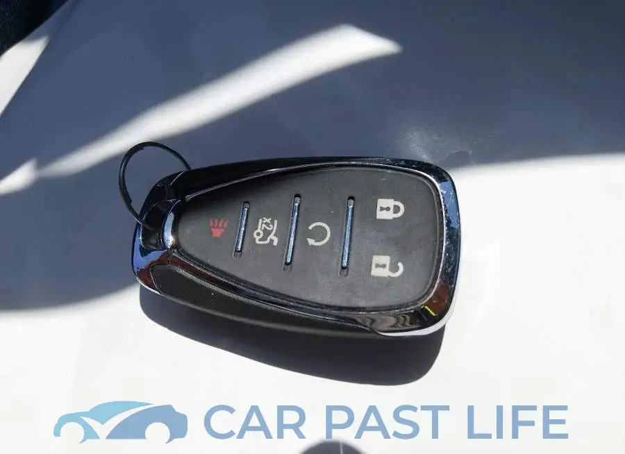 1G1ZD5ST6SF135184# 11