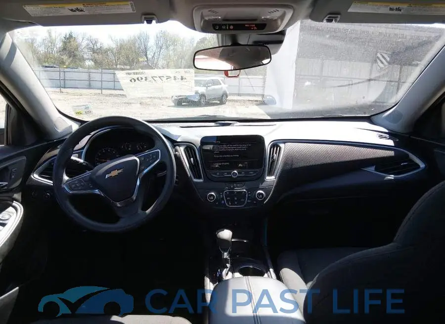 1G1ZD5ST6SF135184# 19