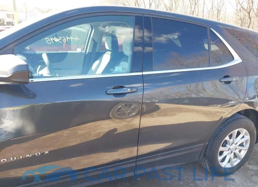 2GNAXUEV7K6161992# 15