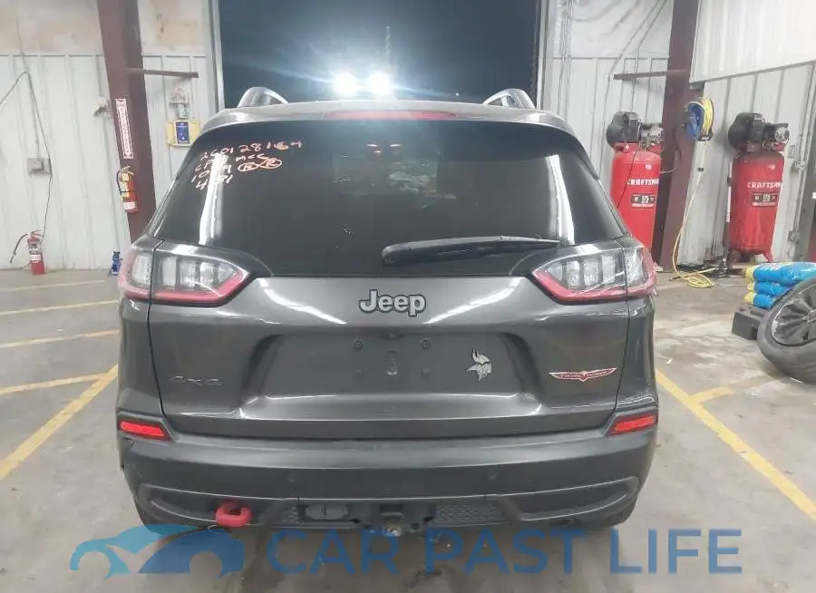 1C4PJMBX8MD214181# 16