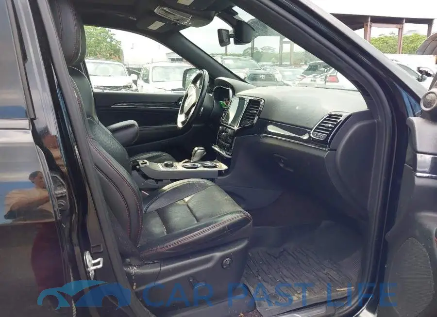 1C4RJFLG2KC622049# 5