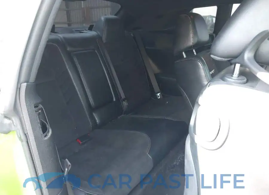 2C3CDZDJ6HH580827# 8