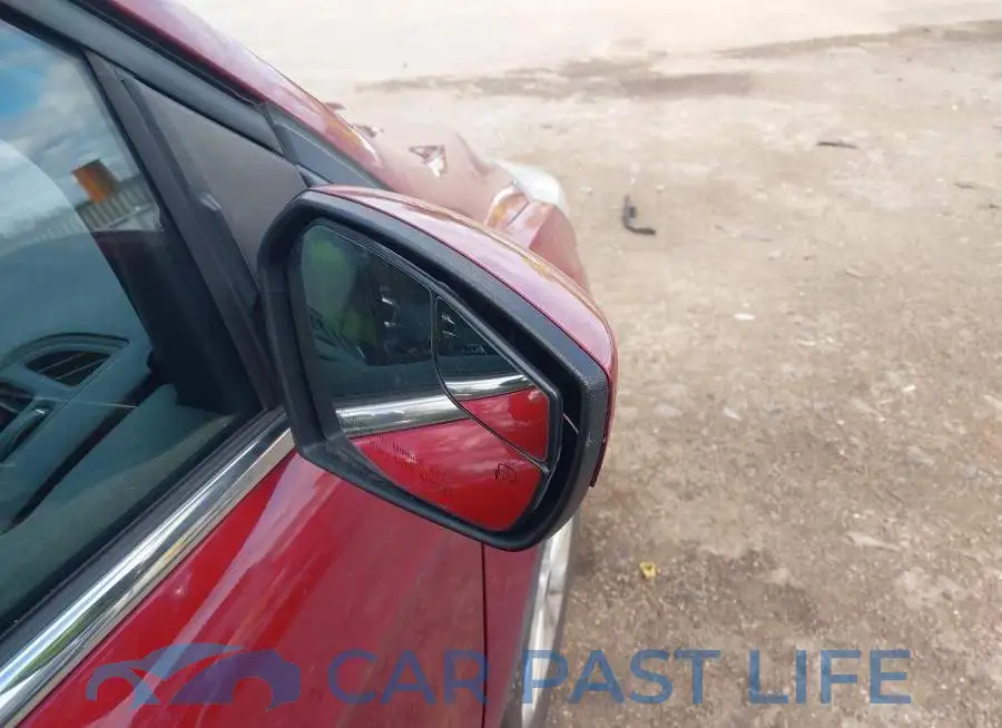 1FMCU0GD5HUD48256# 18