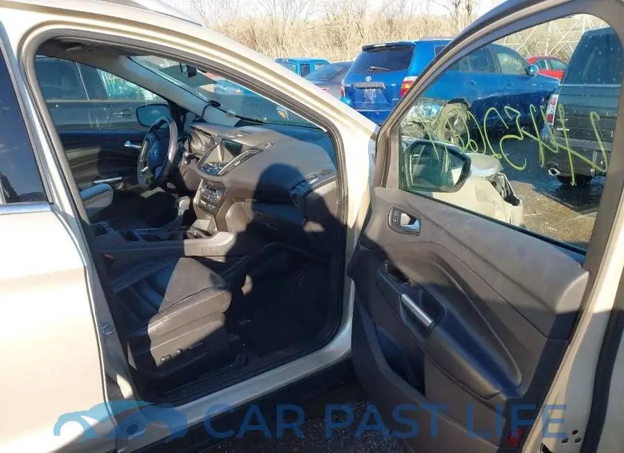 1FMCU9J95HUA27567# 5
